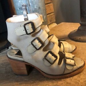 Quail sandals by freebies